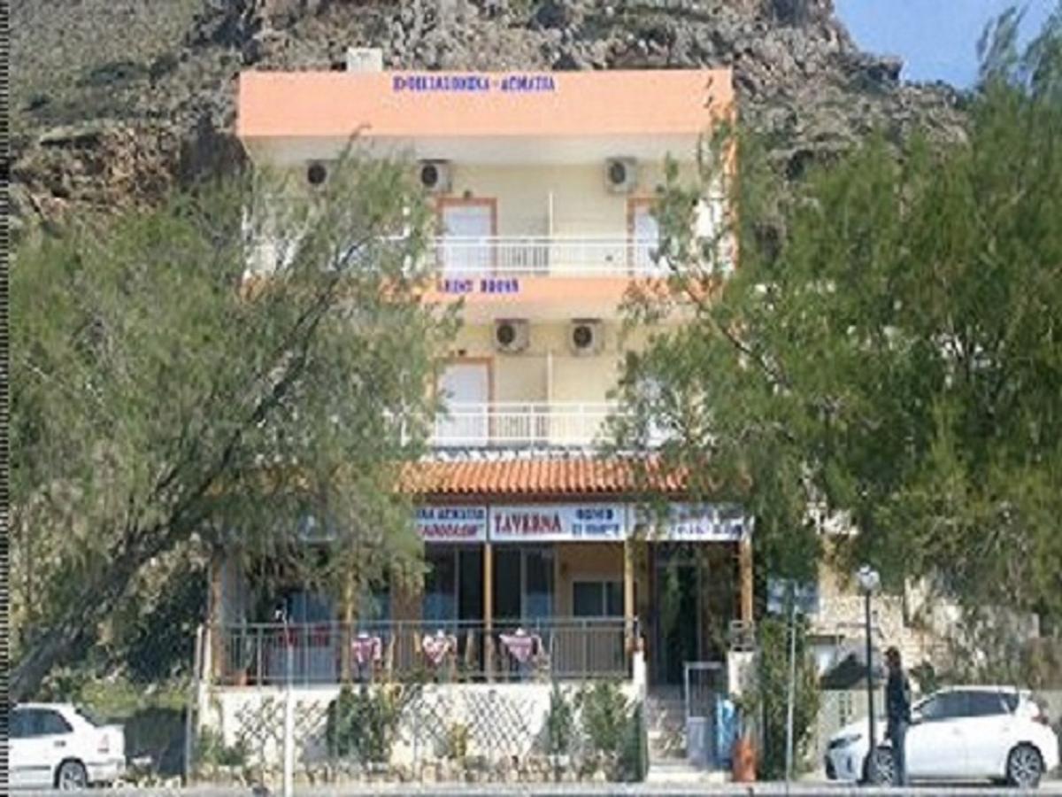 Apollon Aparthotel Tsoutsouros  Exterior photo